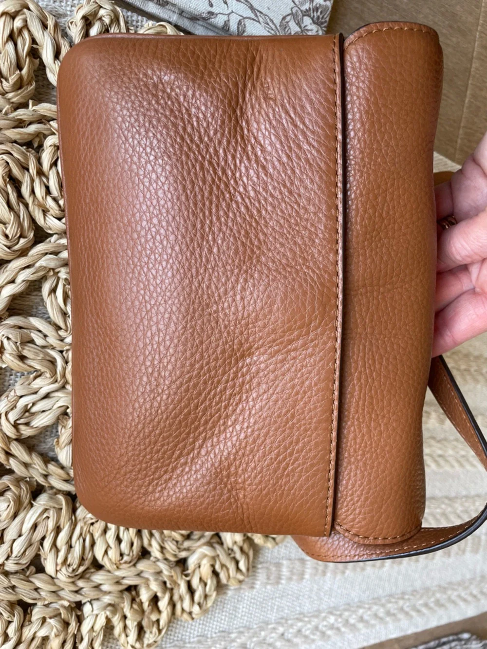 Michael Kors Beautiful Chestnut Pebble Leather Crossbody Purse w/Built In Wallet - Picture 4 of 13
